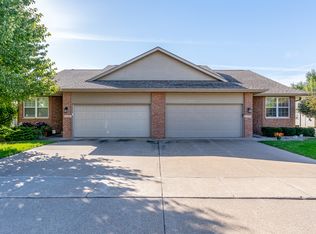 5033 Red Fox Rd #0, Bettendorf, IA 52722