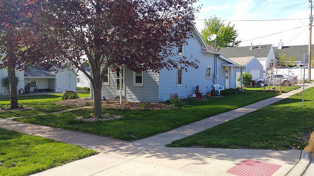 100 W Short St, Solon, IA 52333 Zillow