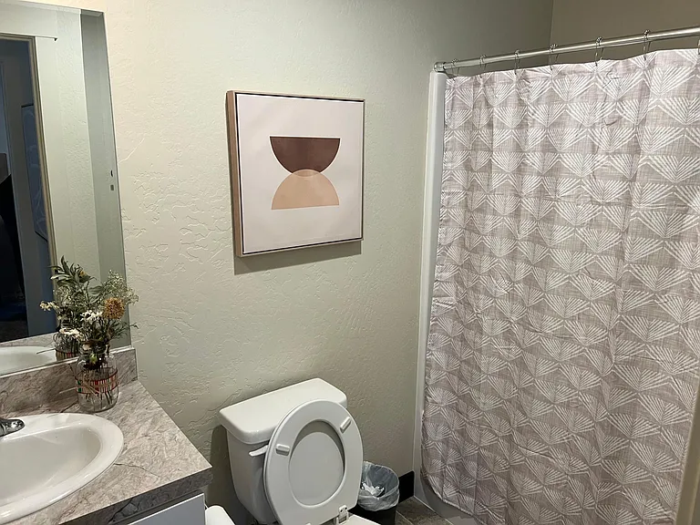 1219 Edwards Ln — Photo 9