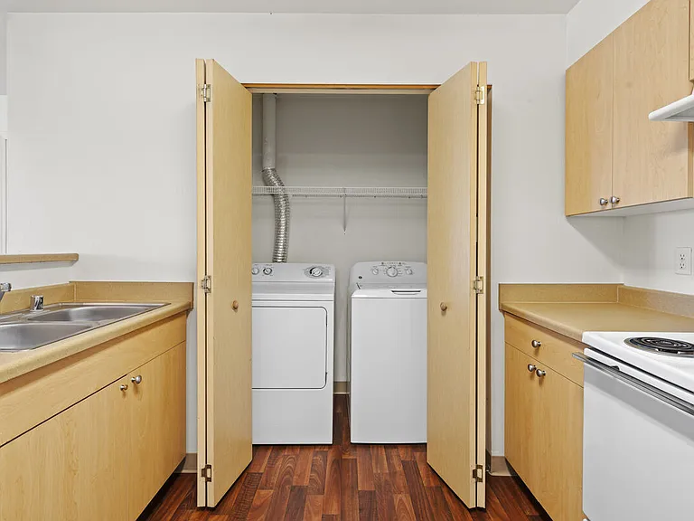Heron Creek Apartments — Photo 7