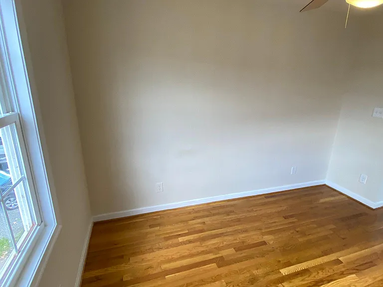 1512 W Cary St — Photo 44