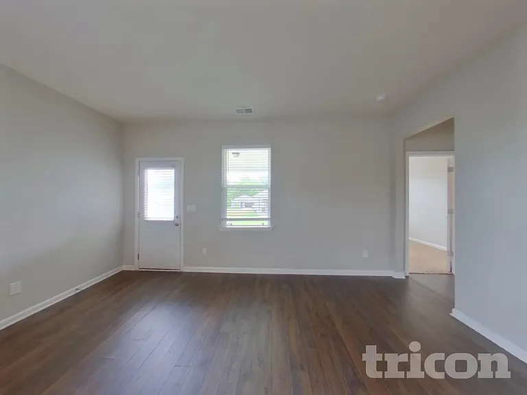 2818 Buzz St — Photo 3