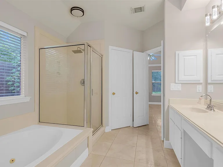 13839 Placid Brook Ct — Photo 18
