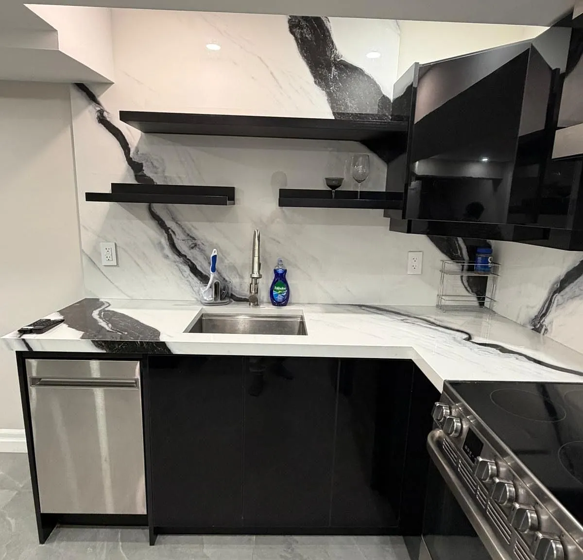 1 bed, $2,100 — Photo 3