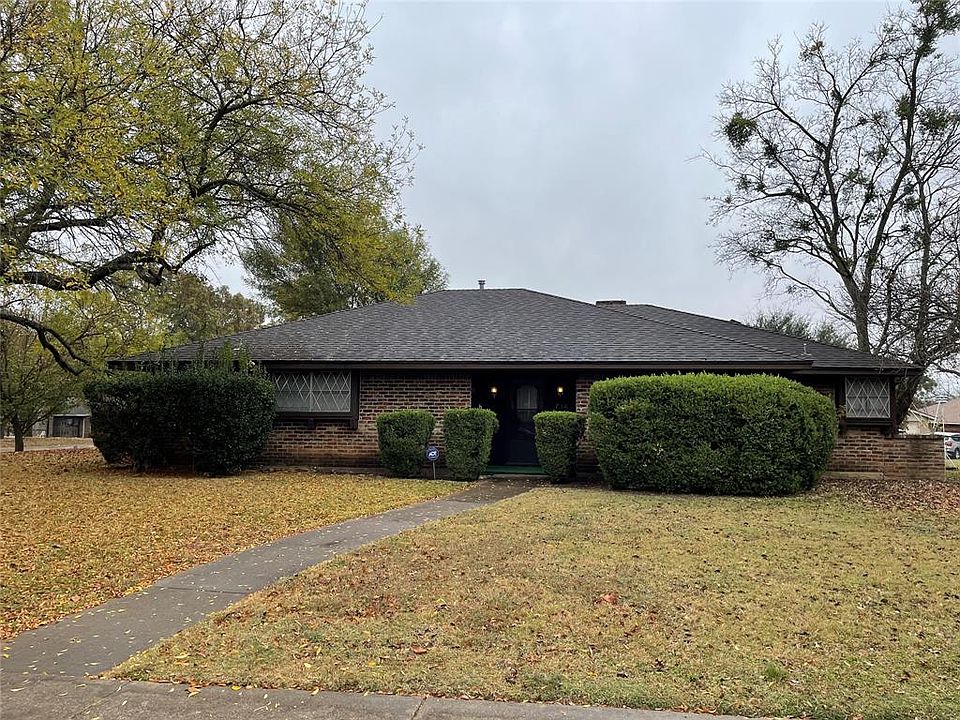 1st image of 738 Hill Terrace Dr