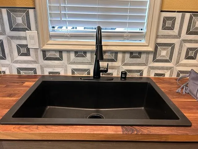Studio, 535 sqft, $2,250 — Photo 3