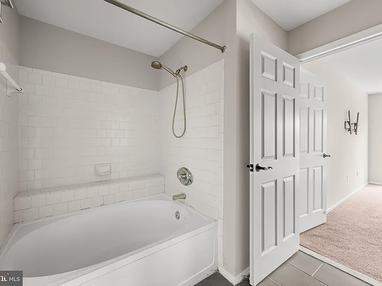 7648 Stony Creek Ln — Photo 14