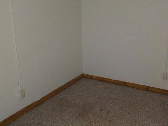 4th image of 815 35th Ave N