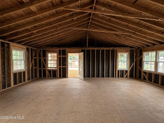 3rd image of 928 Oak Grove Inn Road
