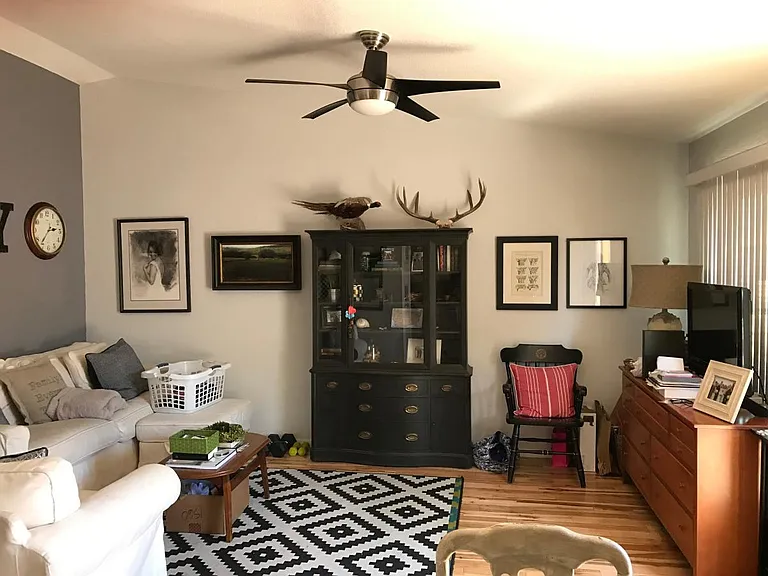 812 E Blacklidge Dr — Photo 7