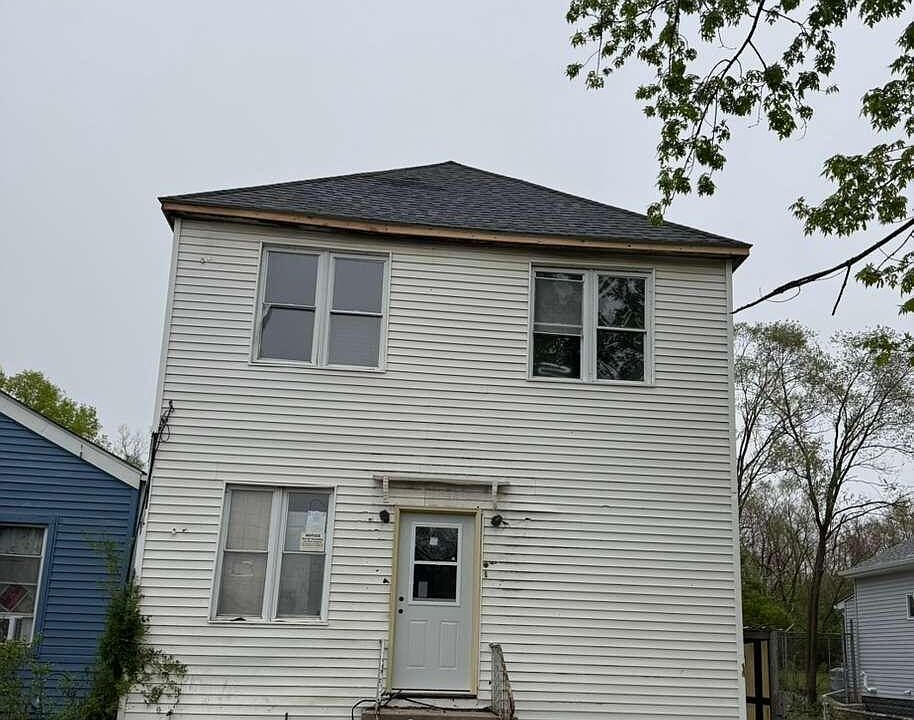 1st image of 2526 W 9th Ave