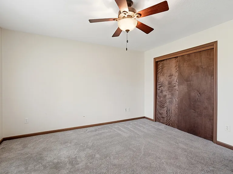 245 Fitchland Dr — Photo 25