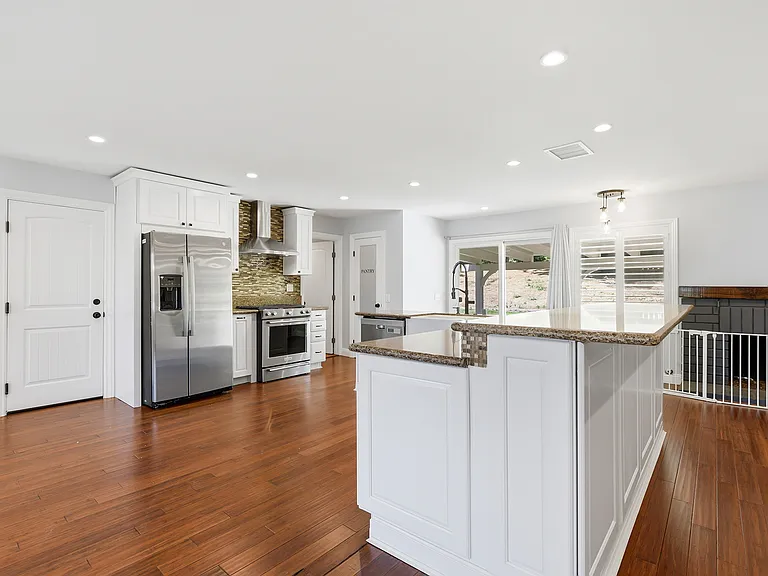 376 Quiet Ct — Photo 5