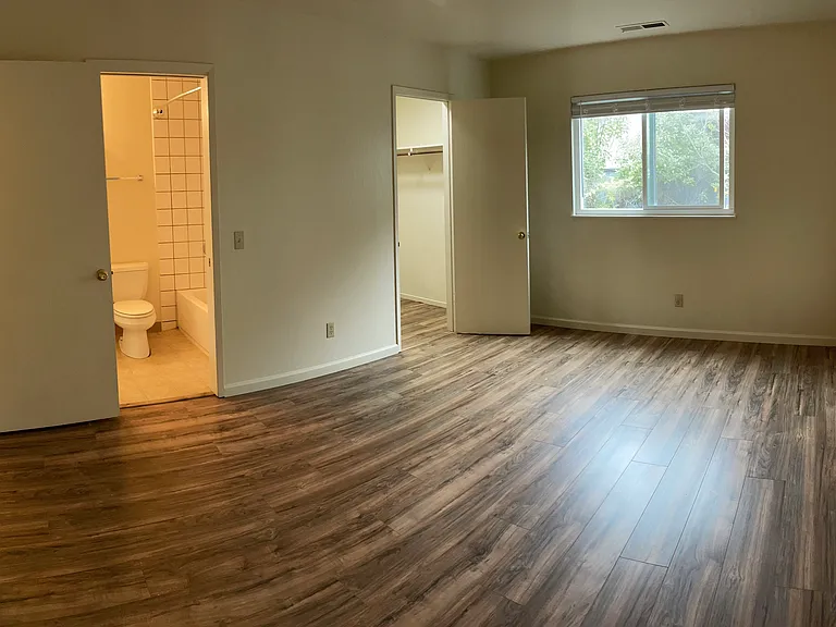 238 Montecito Ave #110 — Photo 16