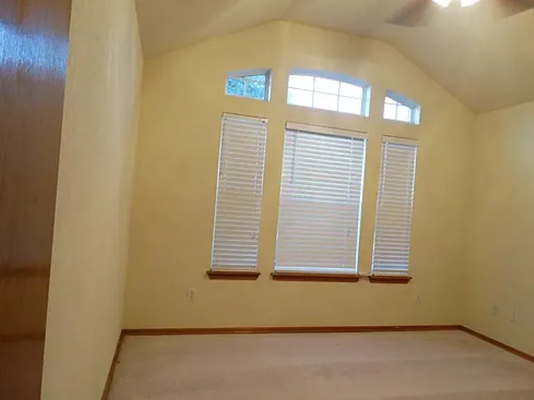 8812 NW 85th Pl — Photo 14