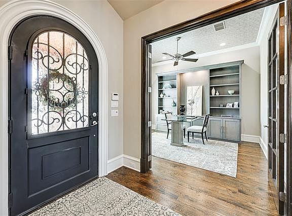 4th image of 2912 Riverbrook Way