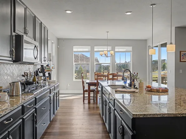 2102 Summerlin Ln, Longmont, CO 80503