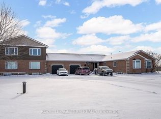 11060 County Road 3 Rd #3, North Dundas, ON K0E1W0