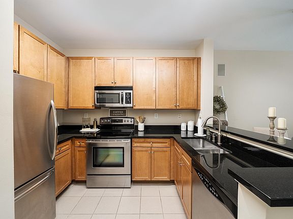 2nd image of 24 Avenue At Port Imperial APT 112
