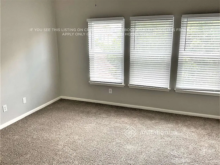 1204 Taylor Ln — Photo 11
