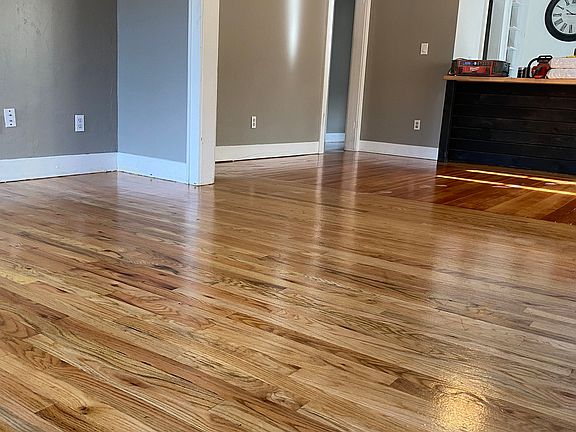 5th image of 340 E 400 N