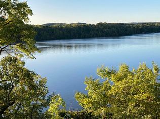 S8310 Inspiration Dr, Merrimac, WI 53561