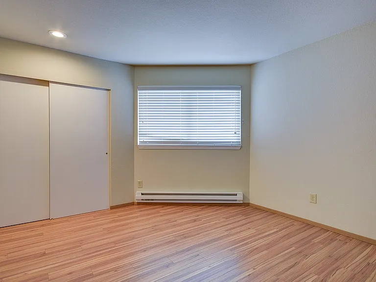 M0832 Arbor Terrace Apartments — Photo 11