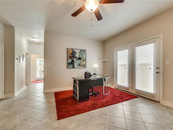 4th image of 1912 Cortez Ln
