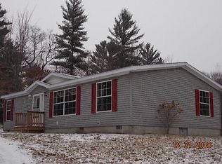 519 E 14th St, Mio, MI 48647