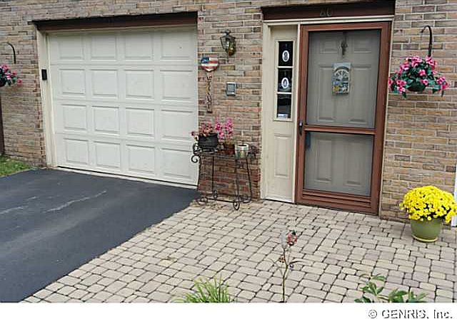 1st image of 80 Woodridge Trl