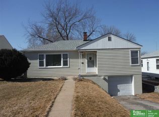 4106 N 55th St, Omaha, NE 68104