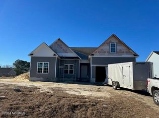 307 Gate Stone Ln, Jacksonville, NC 28540