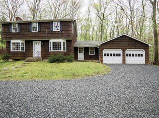 129 Gallows Hill Rd, Redding, CT 06896