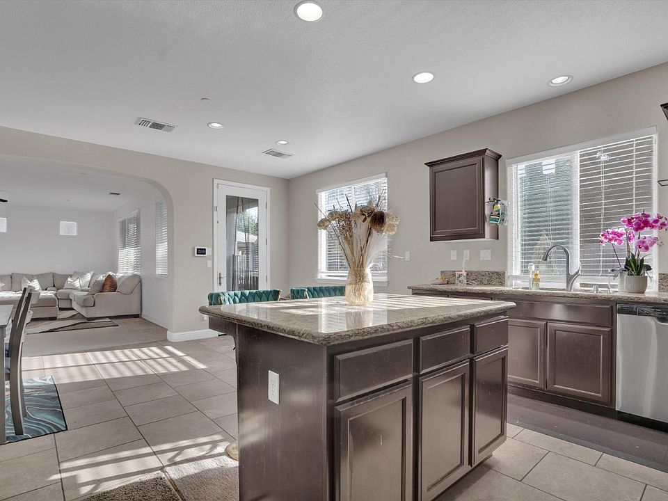 1st image of 2418 Finchwood Landing Ln