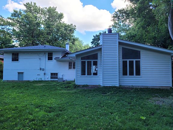 2nd image of 49 Golden Larch Ct