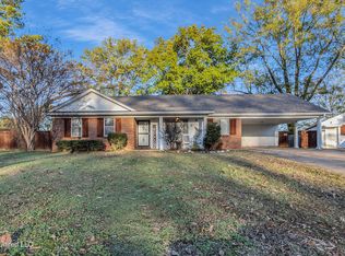 8524 Farmington Cv, Southaven, MS 38671