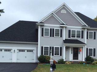 1 Oak Meadow Cir, Shrewsbury, MA 01545