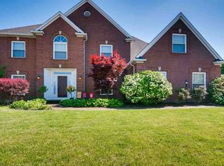 8055 Clearview Dr, Newburgh, IN 47630