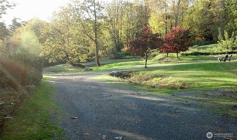 4th image of 16345 Tiger Mountain Road SE
