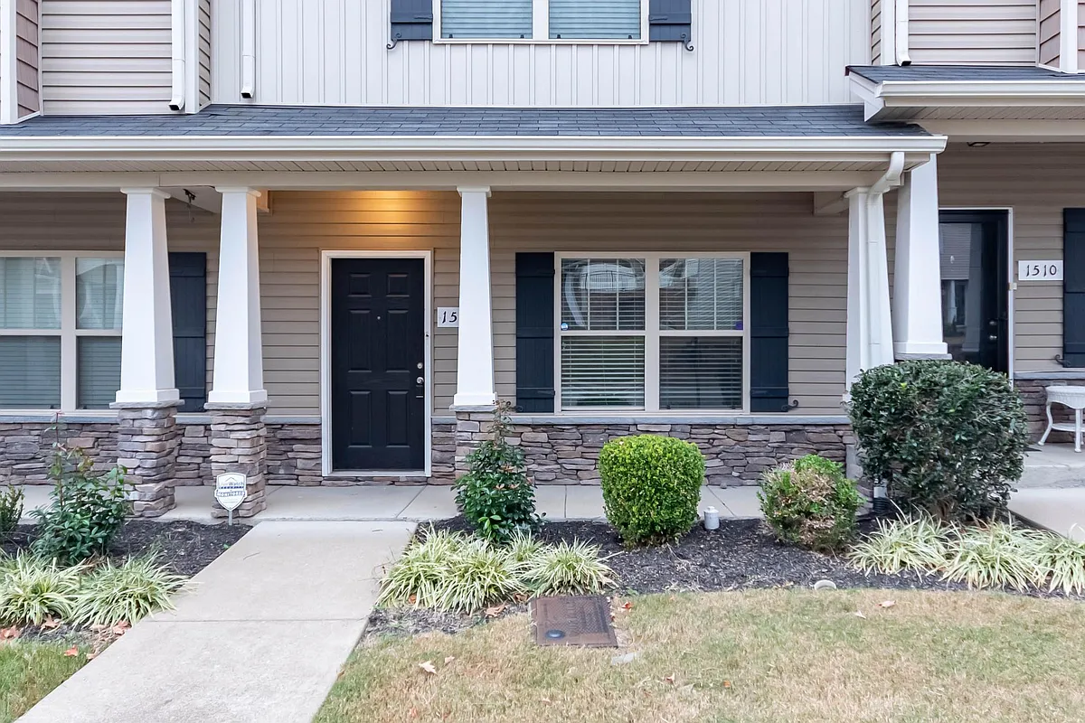 Building Photo - 1512 Sprucedale Dr