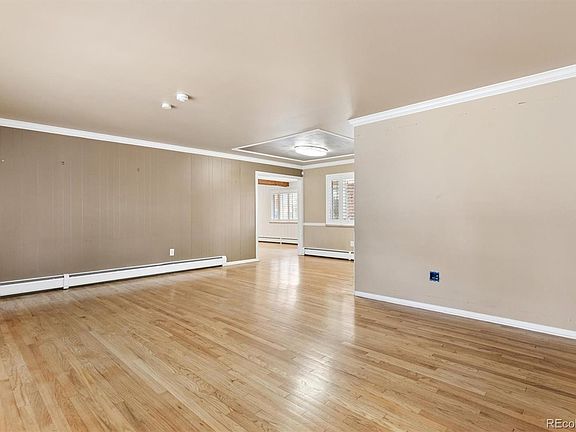 4th image of 3851 S Hillcrest Drive