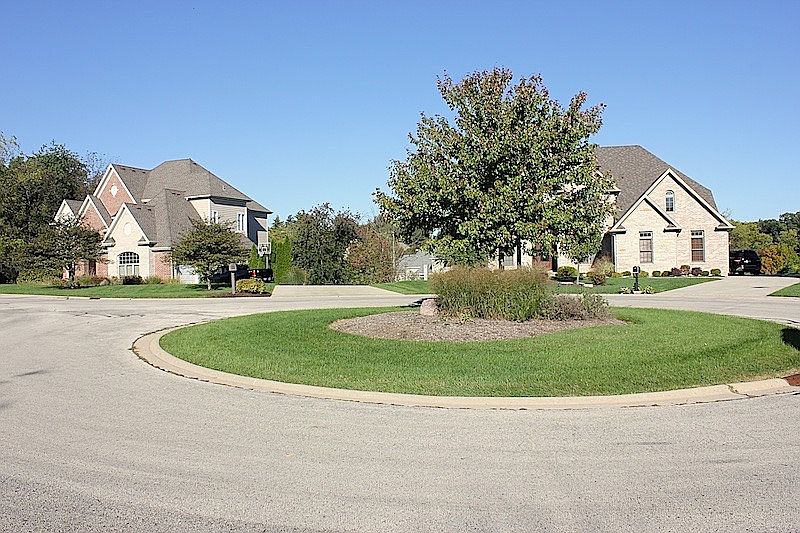 1st image of 3104 Hawthorn Hills Ln