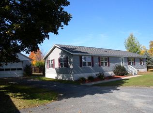 9 School St, Peru, NY 12972