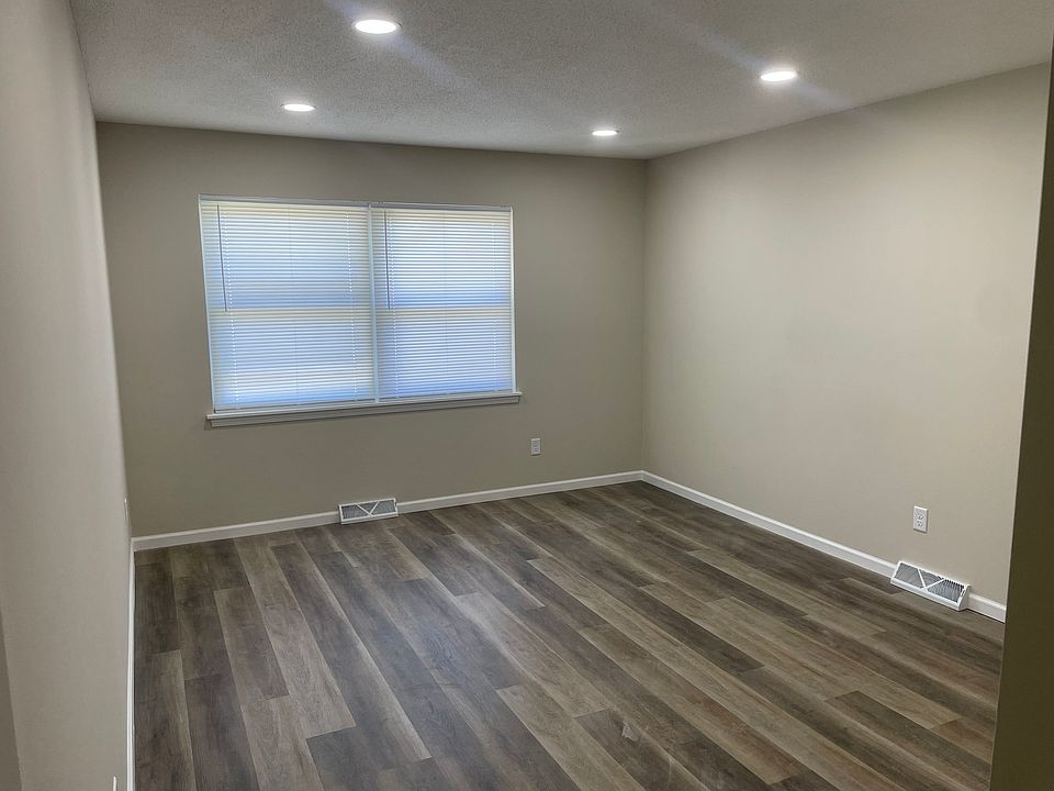 Upper Level Living Room