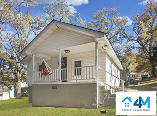 202 Green St, Greer, SC 29650