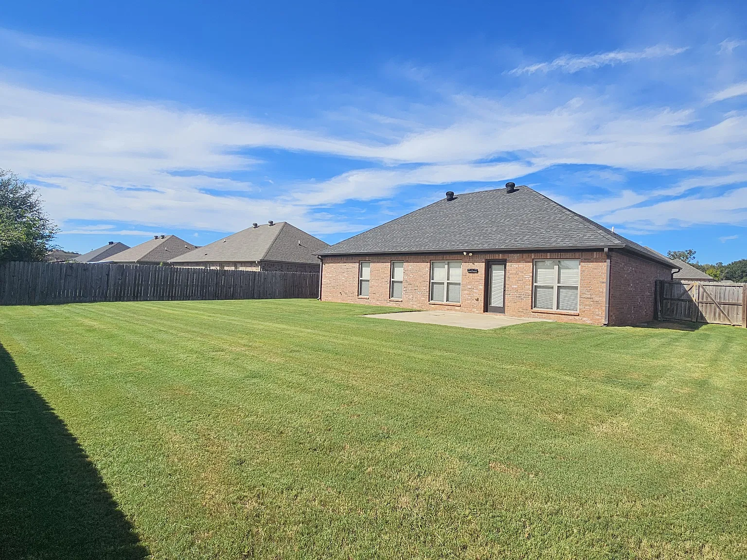 3 bed, 1514 sqft, $1,800 — Photo 2