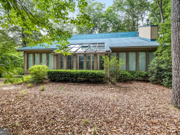 217 Honeysuckle Ln, Clarkesville, GA 30523