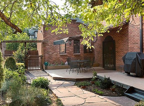 5th image of 6330 E Montview Blvd