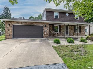445 Bandy Ave, Galesburg, IL 61401