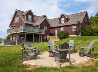 1 Eagle Ln, Galena, IL 61036